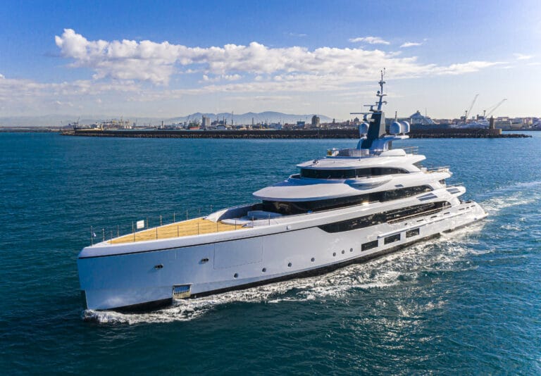 TRIUMPH Benetti Motor Yacht Sold