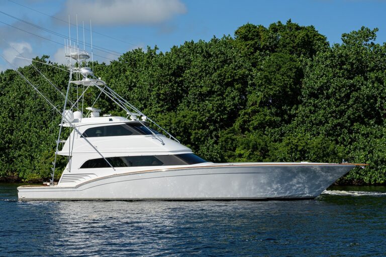 In this boat review, we take a close look at 2006 BLACK SHADOW, a striking 81-foot SEA FORCE IX Enclosed Bridge Convertible sport fisher.