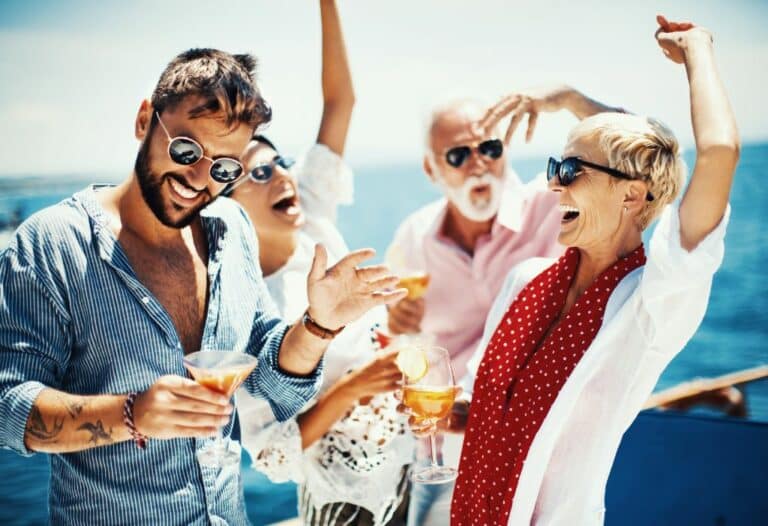 There are many things to think of when choosing a yacht charter. Find here 5 points to contemplate before you pick your first charter yacht.