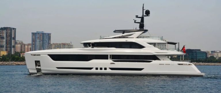 Following sea trials in Turkey, Turkish shipyard, Megi Yay has now successfully delivered the first Virtus 39 model, REVERIE, to her owner. The 129ft (39.4m) large yacht features interior and exterior yacht design by VYD Studio with engineering completed by Ginton Naval Architects.