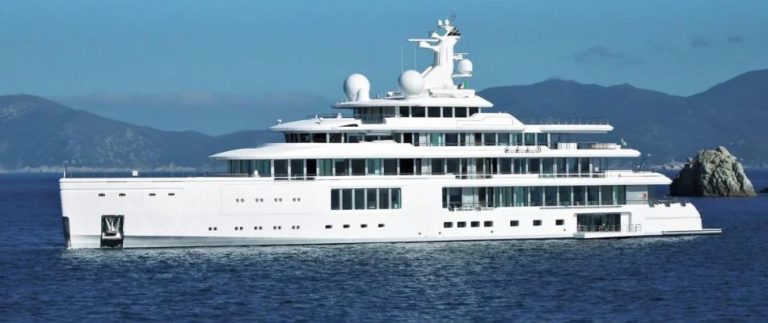A beautifully appointed superyacht, explore Benetti’s 353ft LUMINOSITY in this overview and walkthrough video.