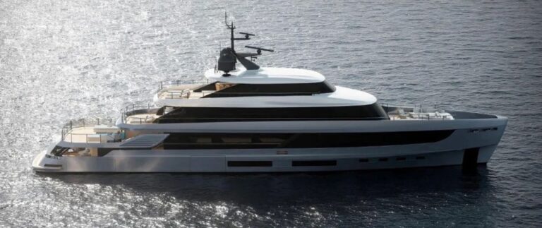 Azimut Yachts has unveiled a new flagship Grande 44M yacht at this year’s Palm Beach International Boat Show.