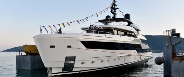 Sanlorenzo launches the world’s first yacht to utilize a green methanol fuel cell system for zero emission onboard energy.