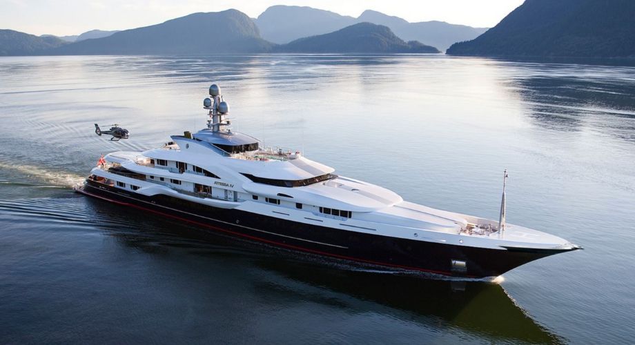 Attessa 332 2010 Motor Yacht.