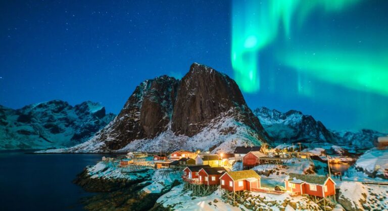 Norway northern lights as one of the Eco friendly yacht destinations for 2025. Discover eco-friendly yacht destinations for 2025, from Chile’s Chiloé to Norway’s Lofoten Islands and the remote Seychelles Outer Islands.