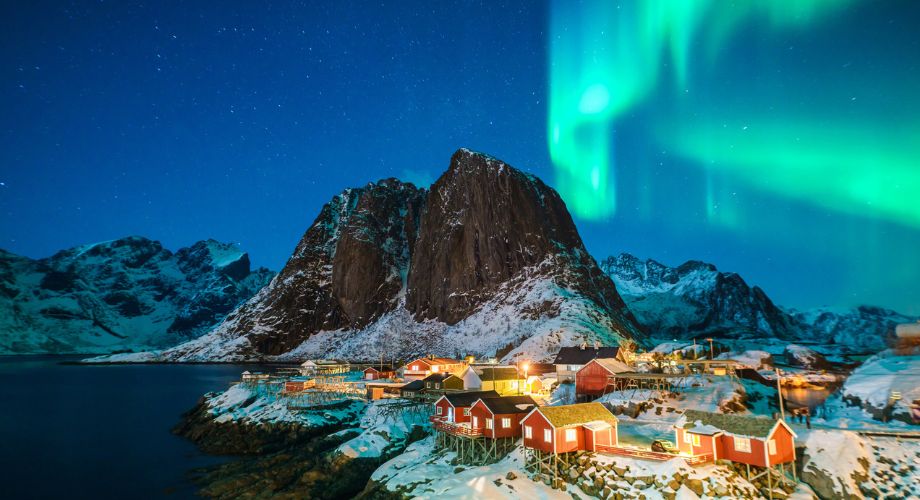 Norway northern lights as one of the Eco friendly yacht destinations for 2025. Discover eco-friendly yacht destinations for 2025, from Chile’s Chiloé to Norway’s Lofoten Islands and the remote Seychelles Outer Islands.