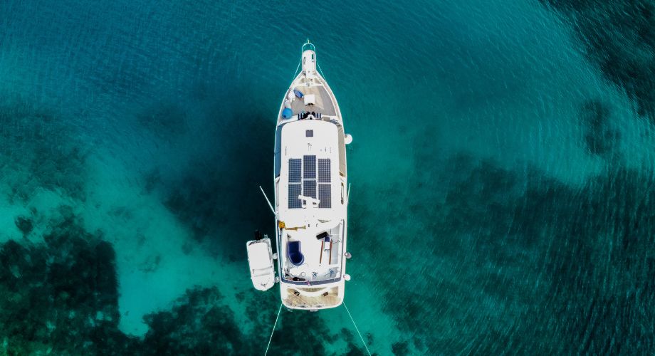 A solar yacht sailing in the ocean. Explore how solar yachts and boat solar panels transform marine travel with clean, renewable energy, efficiency, and sustainability.