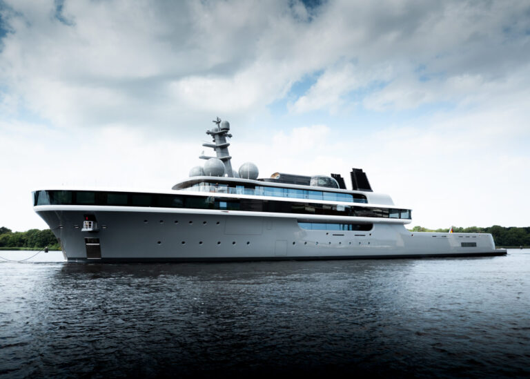 Lürssen 374ft Gigayacht COSMOS sailing on the ocean.