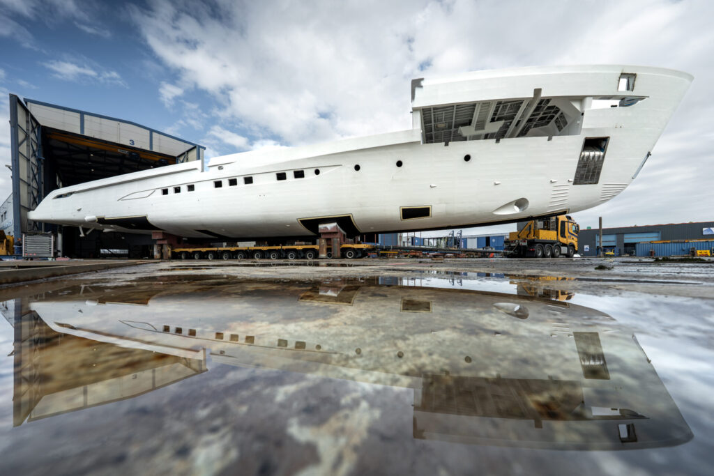 Heesen Project Grace | Joins Hull and Superstructure | YATCO Heesen project Grace in the load out phase. Heesen project Grace in the joining phase. Heesen Yachts has joined the hull and superstructure of Project Grace, the company’s first 50m Steel class.