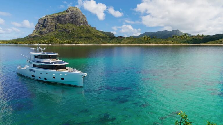 Arksen yacht sailing on the ocean. Explore Arksen yachts and boats, compare models like the 28, 30, and 85, check current prices, & get expert guidance for your next purchase.