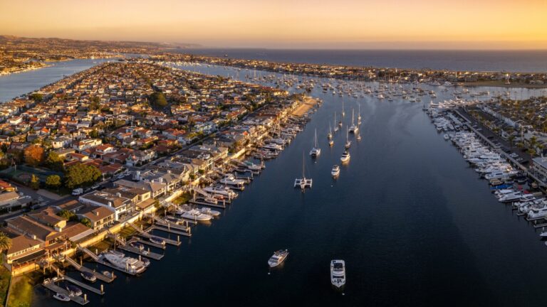 Luxury boats and yachts in Newport Beach. Discover boats & yachts in Newport Beach & Orange County. Explore verified listings, prices, buying tips, and advice from YATCO to help you.