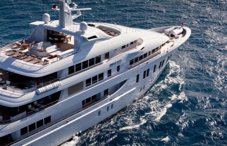 INVICTUS Superyacht Sailing on the Ocean.
