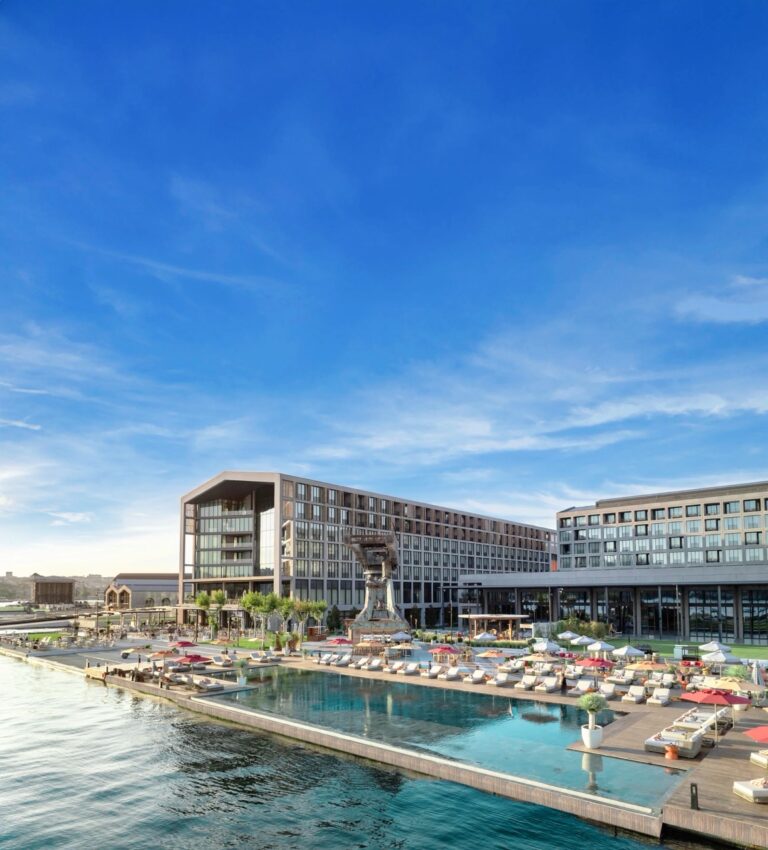 YATCO joins the Superyacht Summit Türkiye 2025, supporting Türkiye’s fast-growing yacht industry & sharing insights on crew & charter trends.