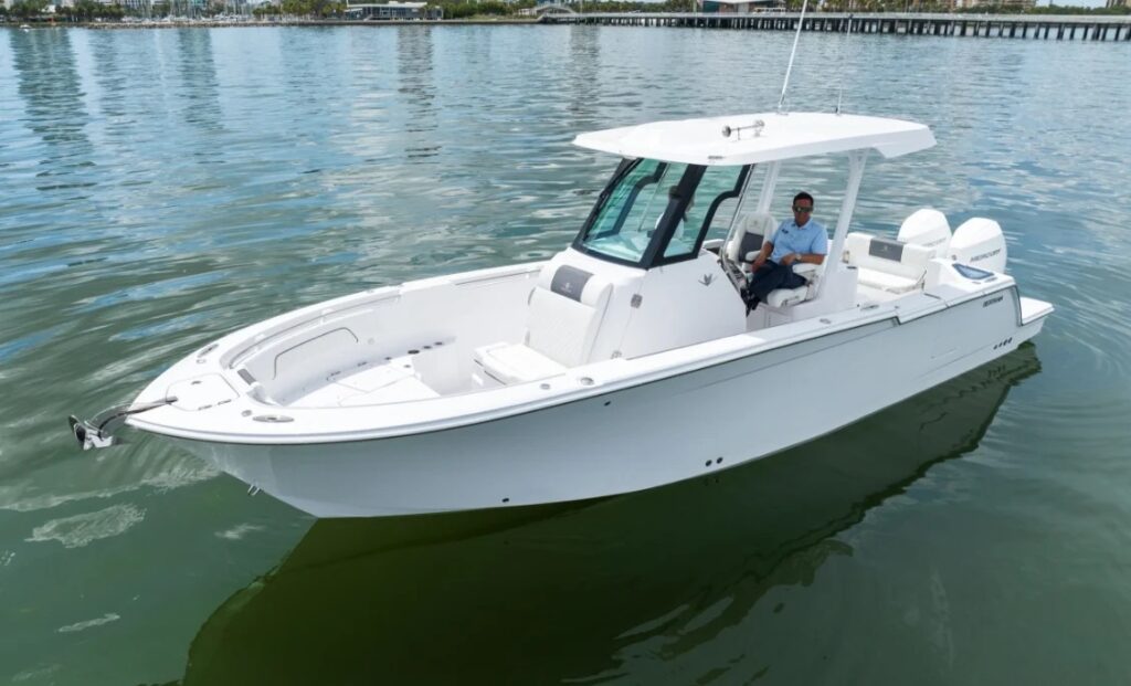 Bertram Yachts | Listings | Features | Buying Guide | YATCO Bertram 28CC yacht.