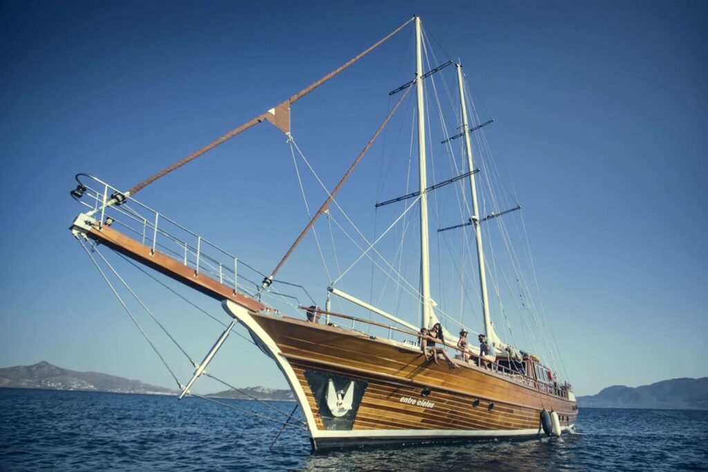 Top 10 Largest Sailing Yachts for Charter on YATCO ENTRE CIELOS
from $28,731 USD Per Week.