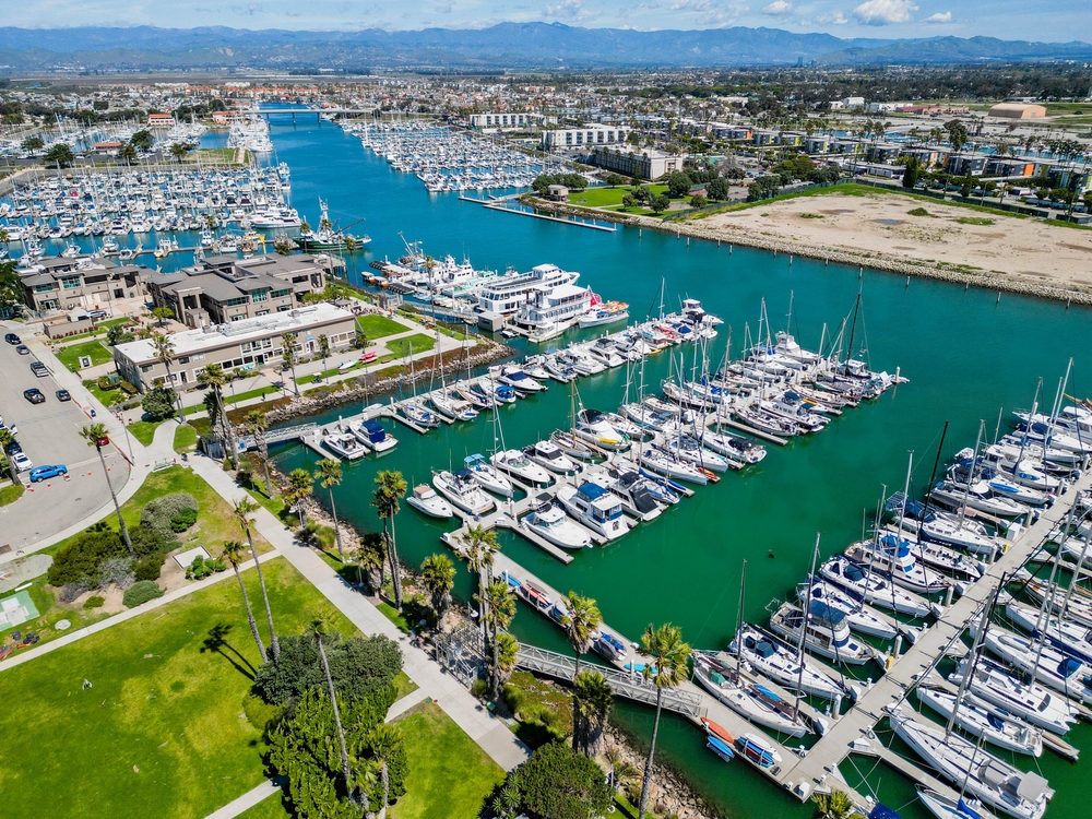 Yachts in California | Verified Listings & Buying Tips | YATCO Luxury yachts and boats in California. Looking to buy a yacht in California? Explore verified listings in Los Angeles, San Diego, and San Francisco, plus expert buying tips.