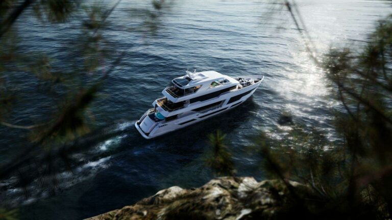 Hargrave yacht